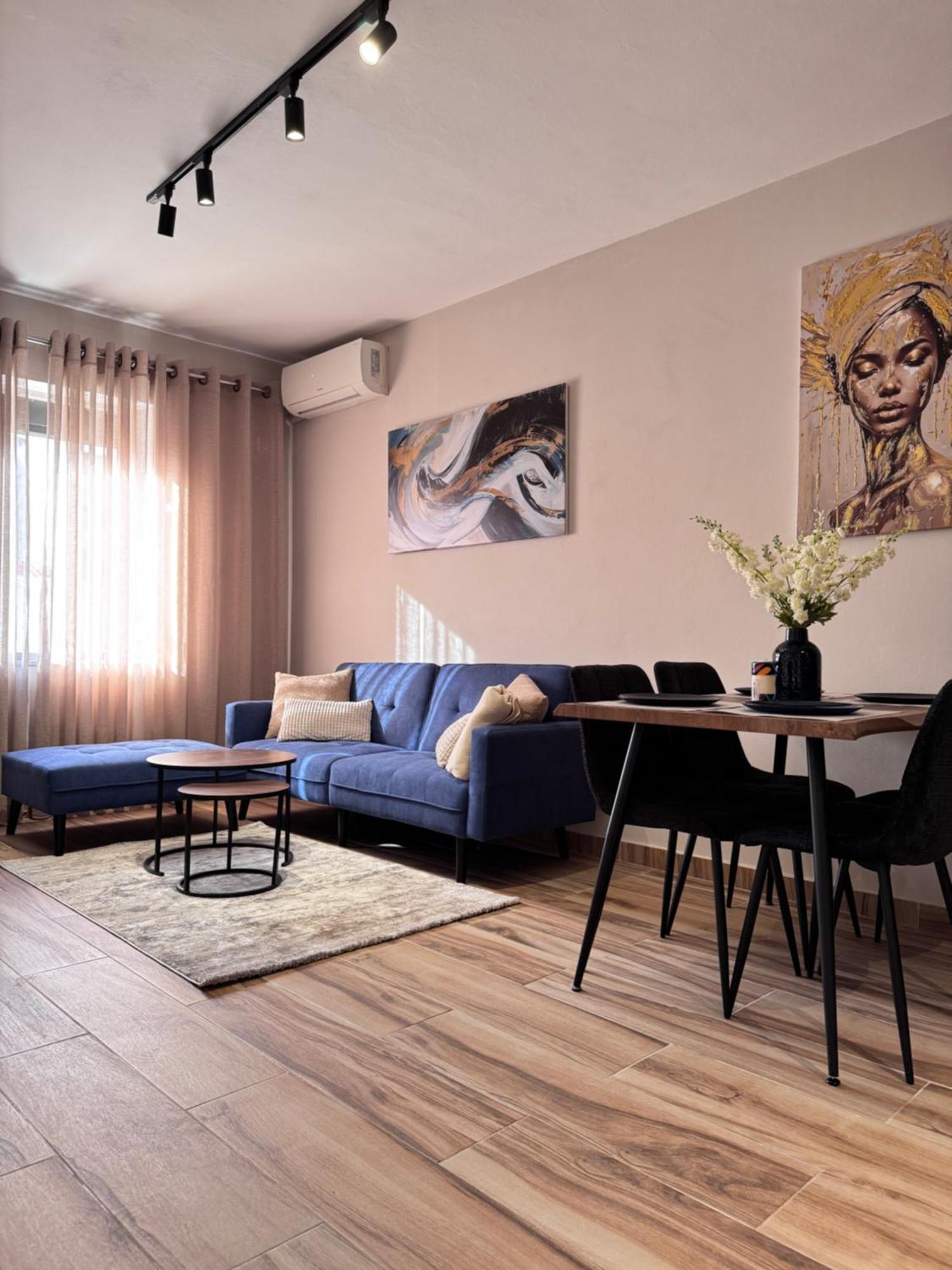 Apartament Azalea *